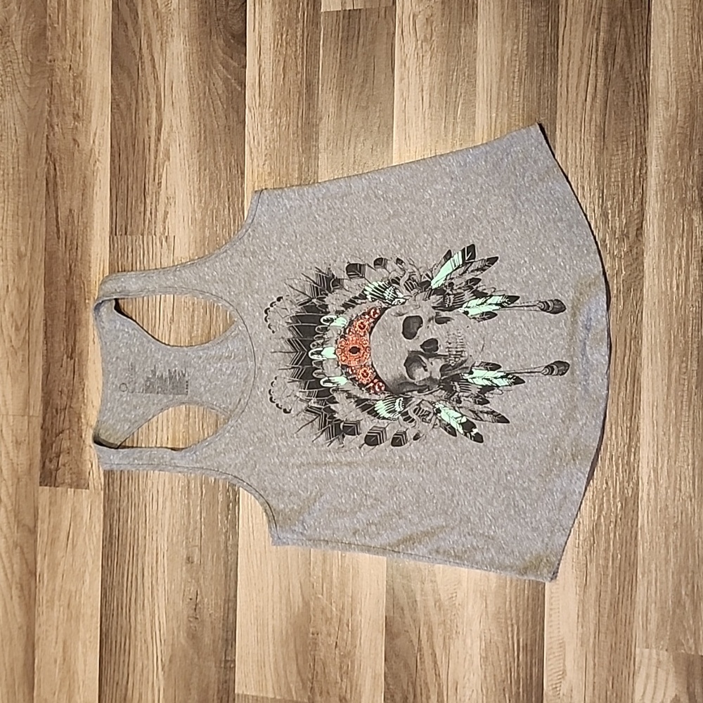 Skull tank